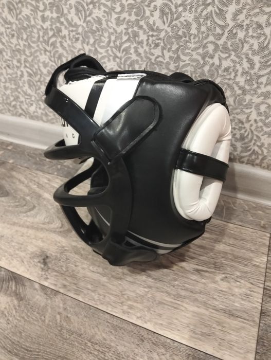 Продаю шлем для единоборств