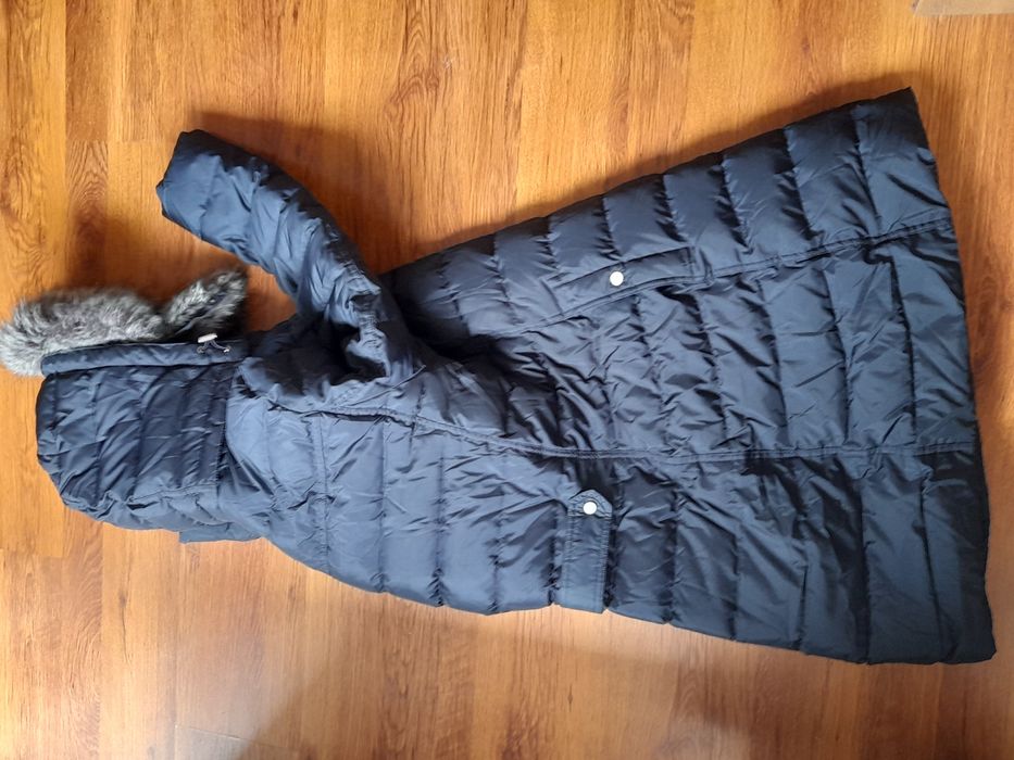 Tommy Hilfiger дамско зимно яке L размер.