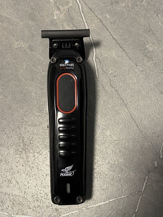 Vând Mașină de Contur Hector Hawk T Trimmer Negru