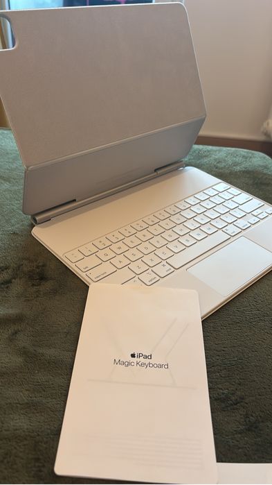 Magic Key Board Apple