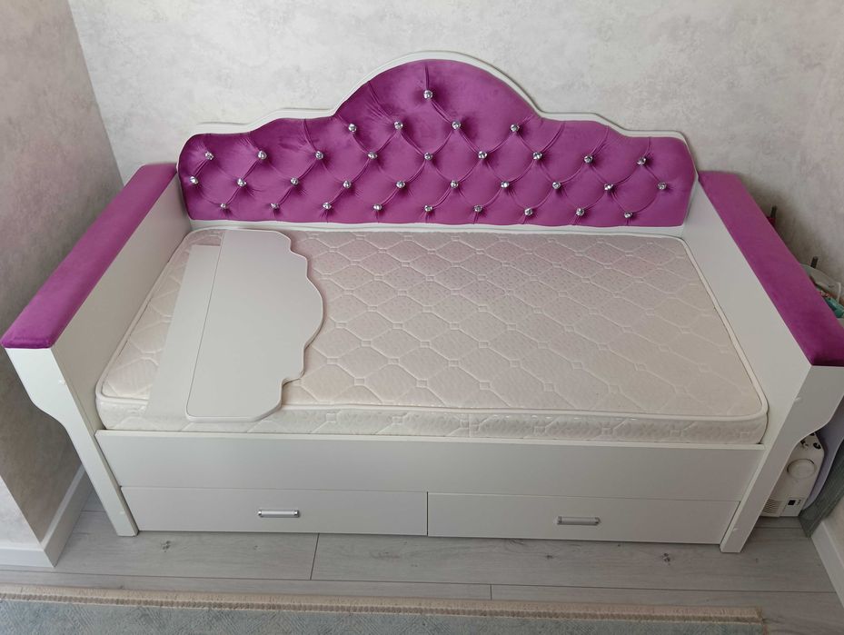 Диван детский с перегородкой, для девочки