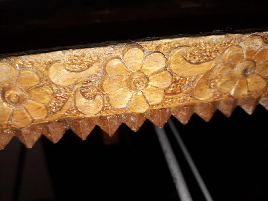 Стара ретро етажерка над 100 г.