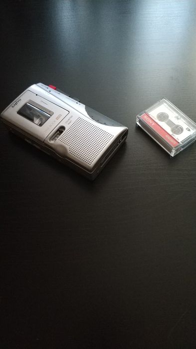 Диктофон кассетный