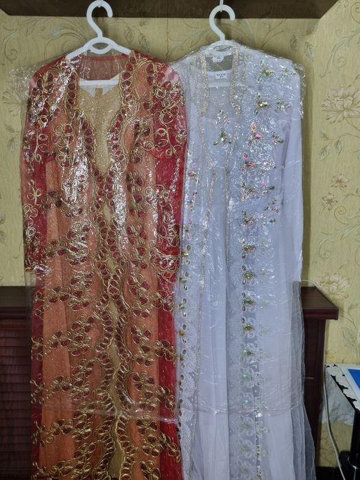 Келинлар учун ансамбль Янги кийилмаган