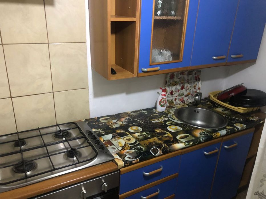 Închiriez camera tip garsoniers la casa zona stadion