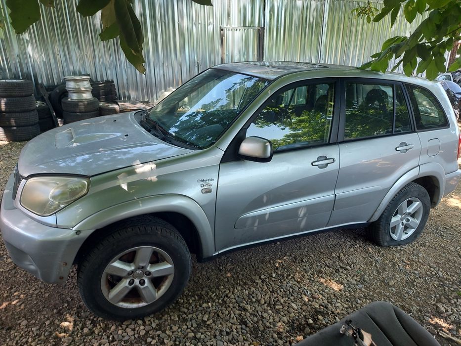 Toyota Rav4 2.0 D4D на части !!!