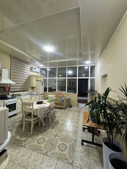 Ховли ижарага Ф шахар