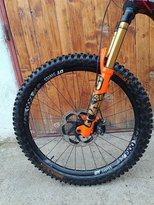 Canyon Spectral CF 9.0