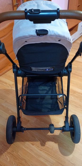 Căruciorul Kinderkraft pentru copii