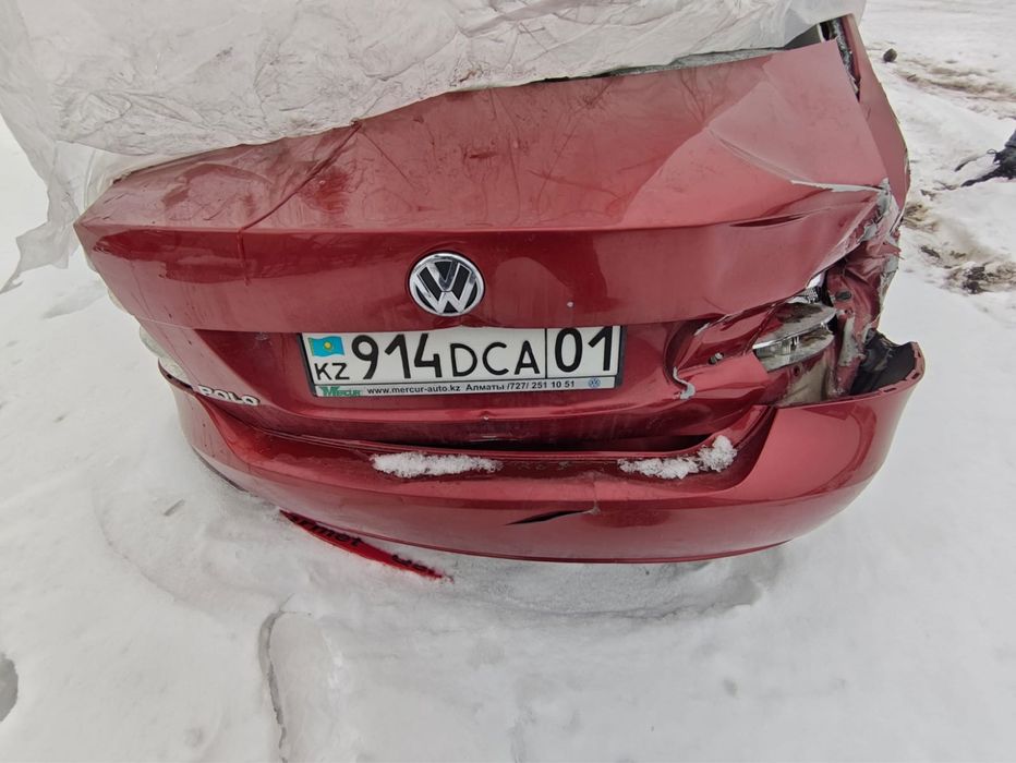 Продам Фольсваген поло 2013