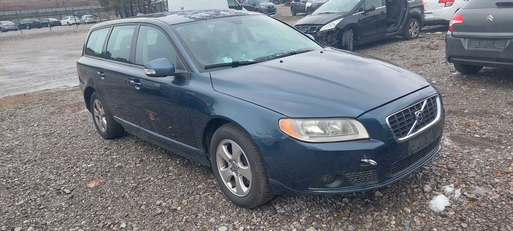 Volvo V70 2.4 D5 , Волво В70 на части!
Януари 2009