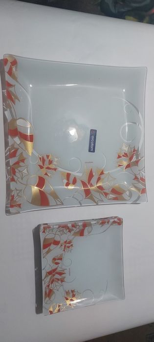 2 Seturi  6farfurii desert + platou