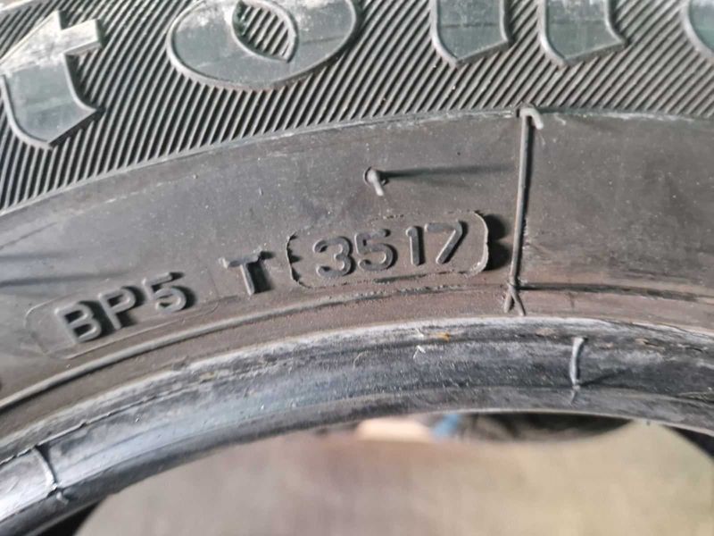 4 Firestone R14C 175/65
зимни бусови гуми 
DOT3517