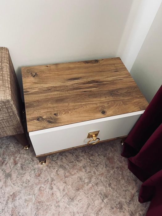 Продаю спальный гарнитур