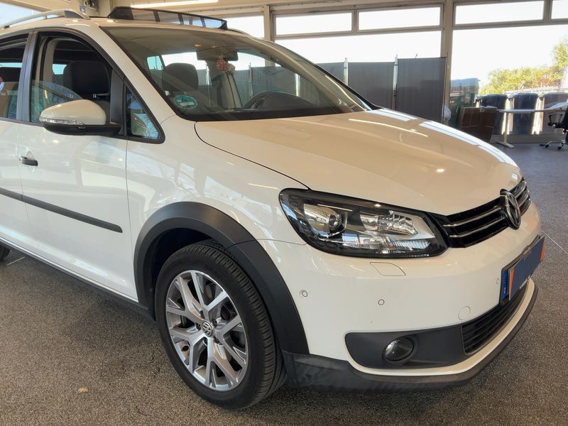 Volkswagen Touran 2.0 TDI CrossTouran 2014