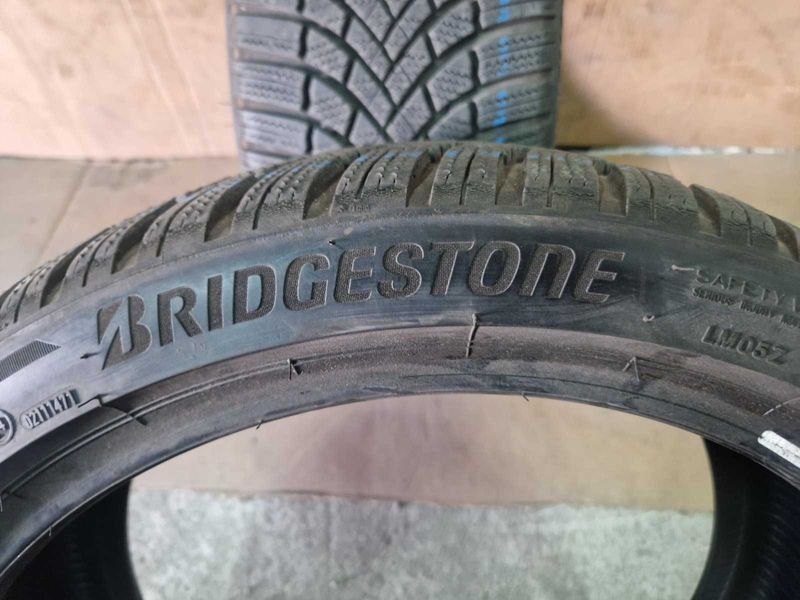 2 Bridgestone R18 225/40
зимни гуми 
DOT5119