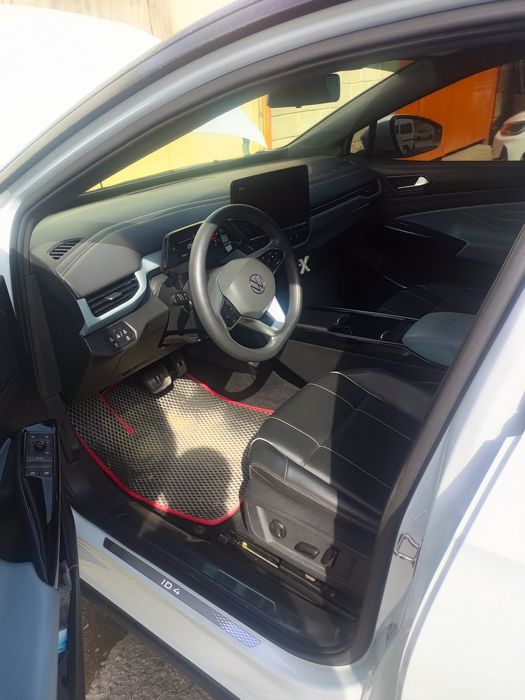 Срочно продаю volkswagen 2021