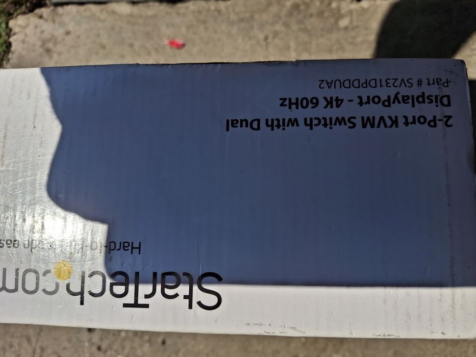 Port display,port switch cu monitor dublu 4 k  60 hz