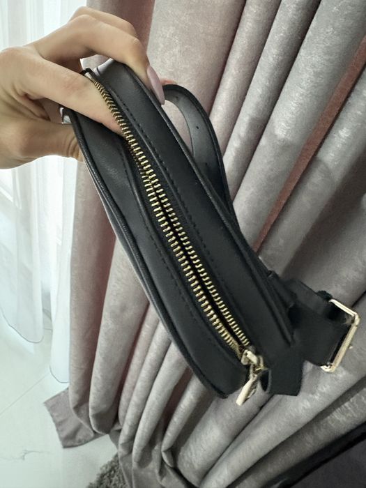 Оригинална чанта Love moschino