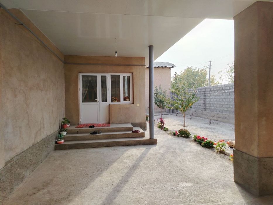 Срочна сотилади уи !