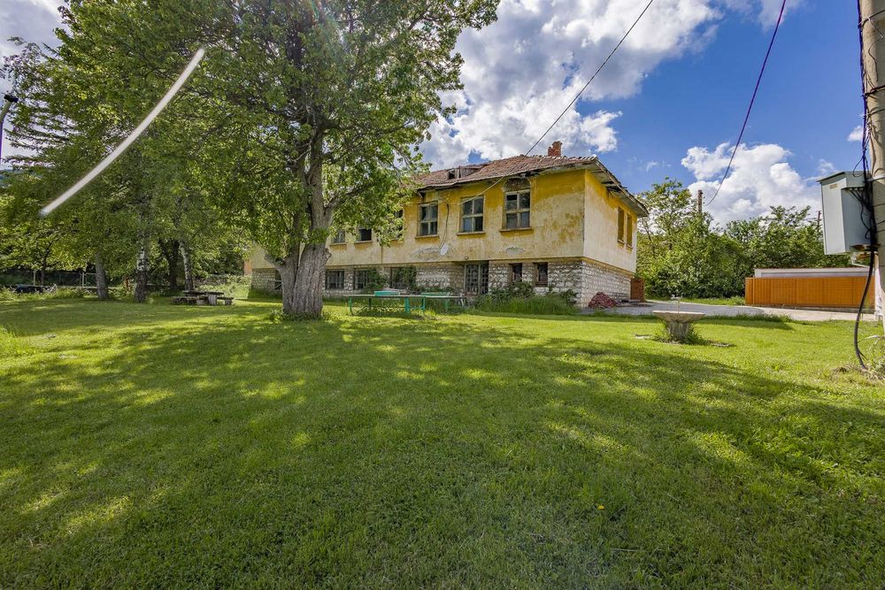 Продава се Къща в с. Заселе, Област София-област - 300 кв.м за 1834 €/кв.м - Снимка #12