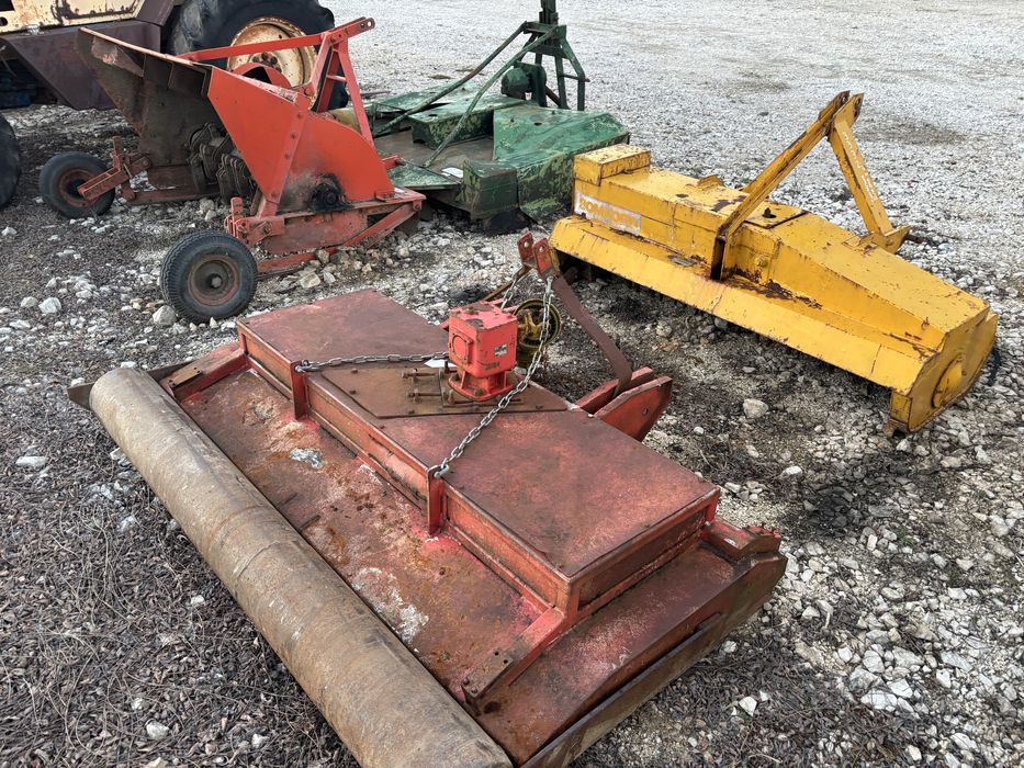 Tocatoare resturi iarba