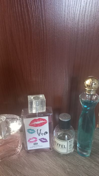 Духи версаче очень стойкие