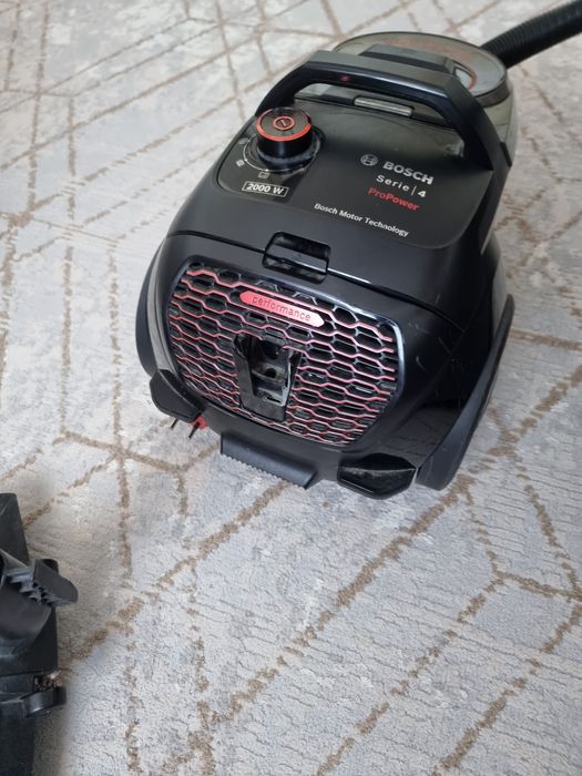 Продам     пылесосы