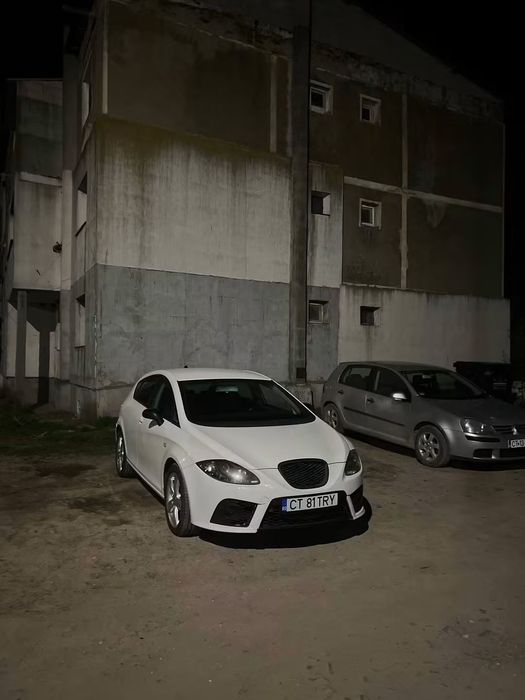 Vând seat leon  2.0 tdi