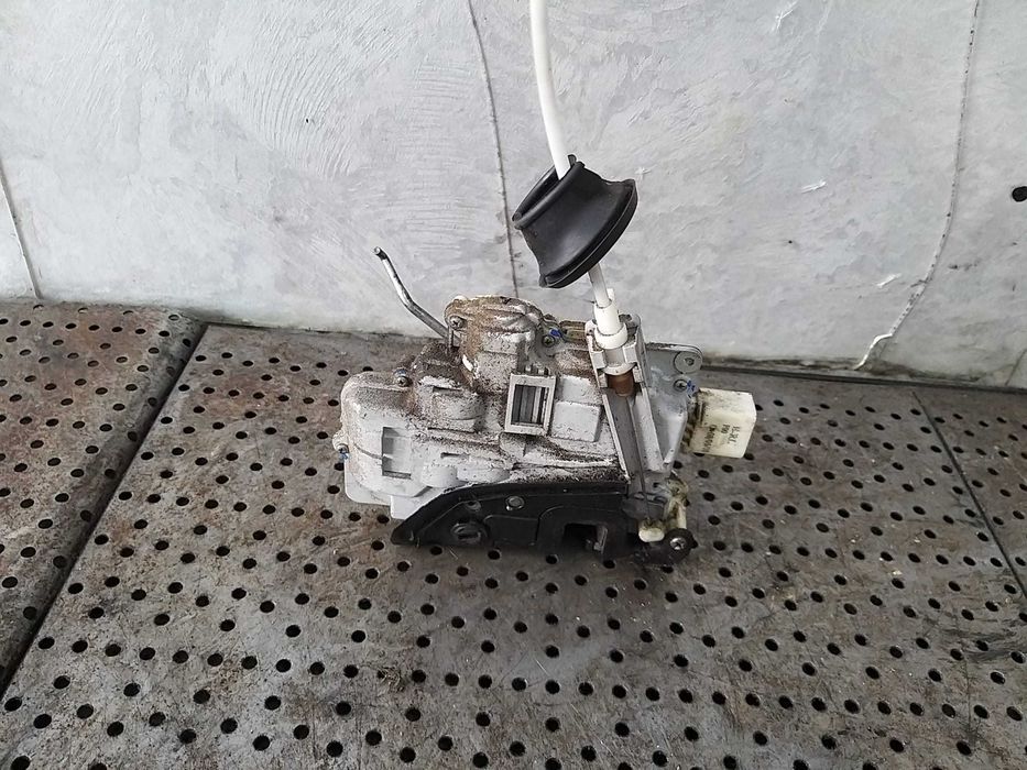 Broasca usa stanga spate seat exeo 8e0839015