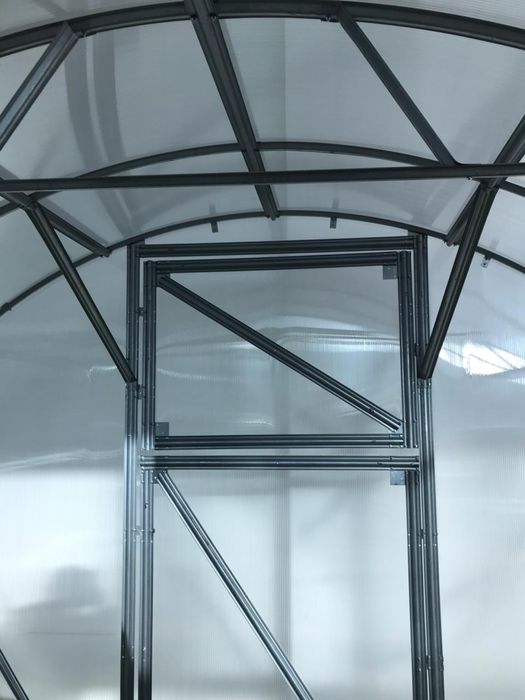 Теплица из поликарбоната