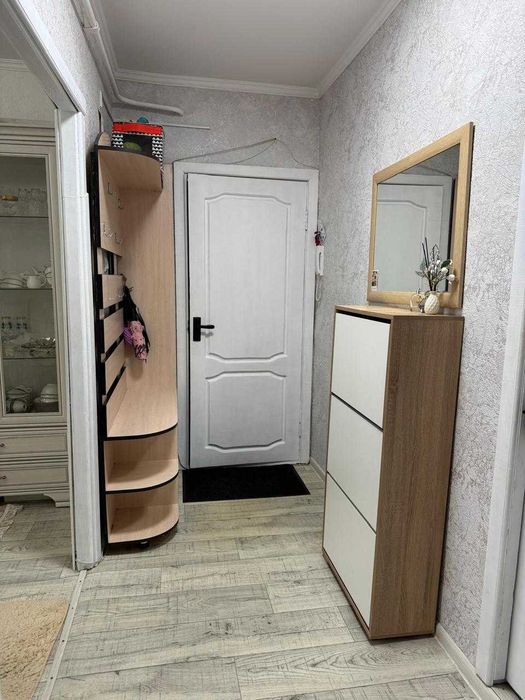 Продается 3 комн кв Канай би, 40