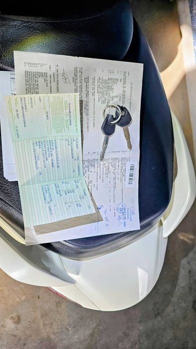 suzuki burgman 125cc 2015  -12500km