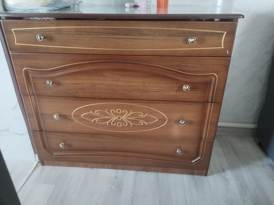 Спальный гарнитур