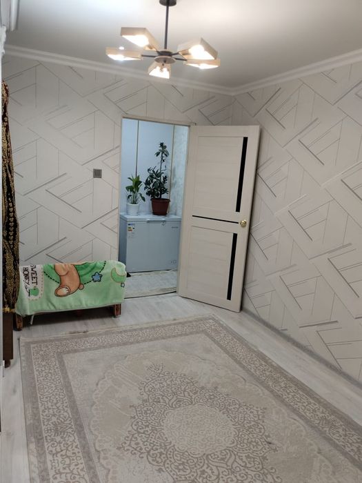 Жастық 41үйден  2 бөлмелі пәтер сатыл