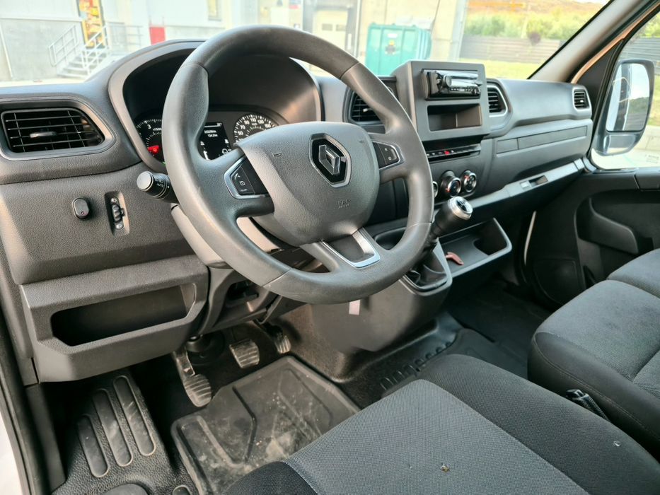 Renault Master cu lift 9 Europaleti an 2022