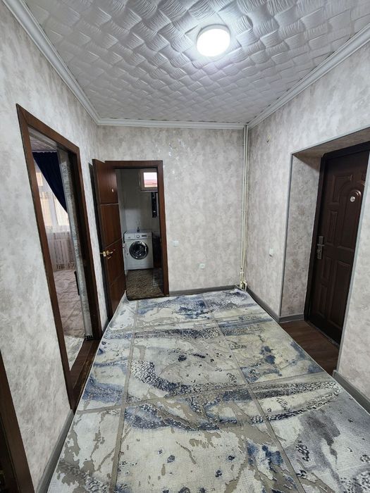 Продаётся 2х комнатная квартира на 2м этаже в  3х этажном доме.