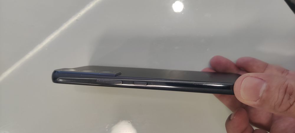 Galaxy S22 black 8/256gb в идеале