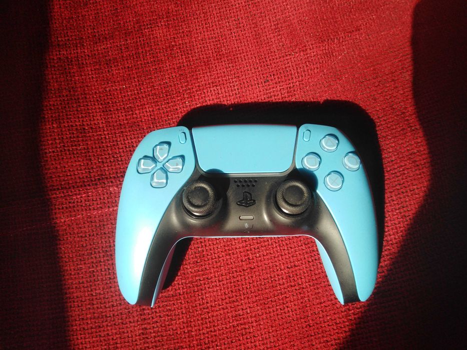 Чисто нов джойстик за PlayStation 5 PS5