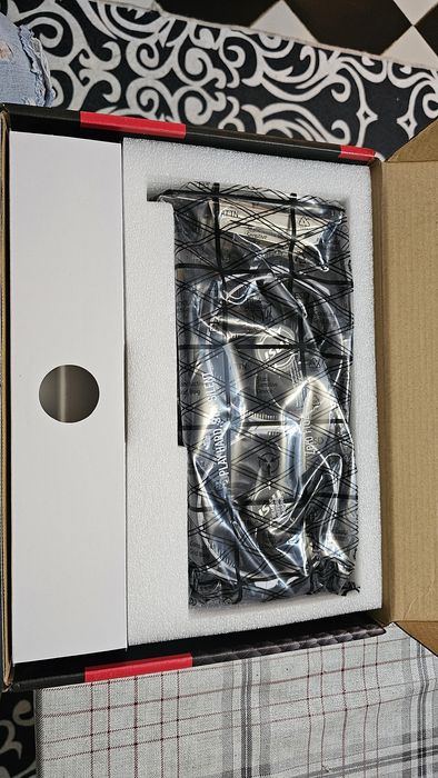 видео карта MSI RADEON RX570 8G  в много добро състояние цена