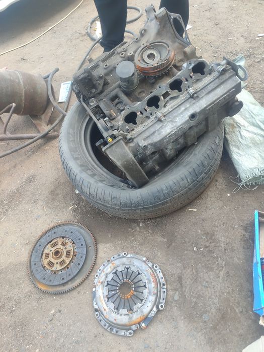 Продается мотор от мазды