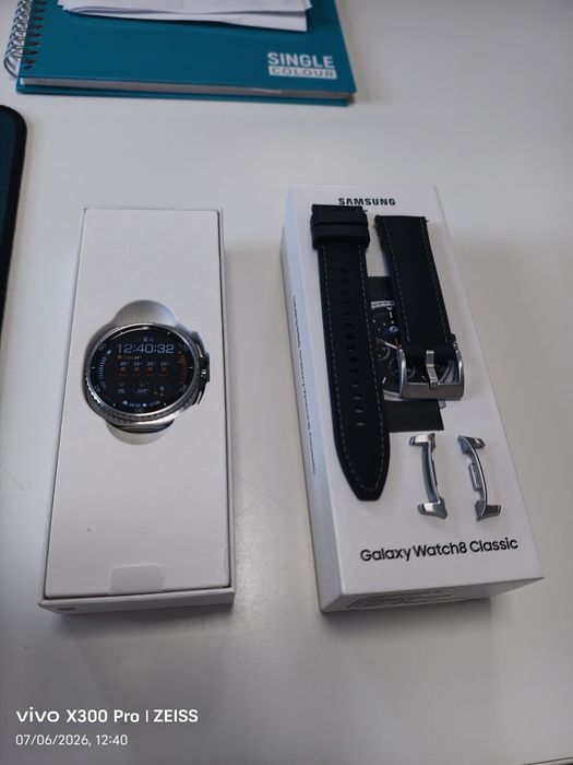 Часовник Samsung Galaxy Watch 8 Classic