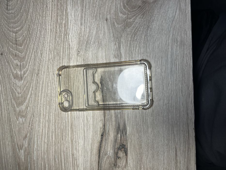 iPhone 7 Silver 128GB — в хорошом состояние