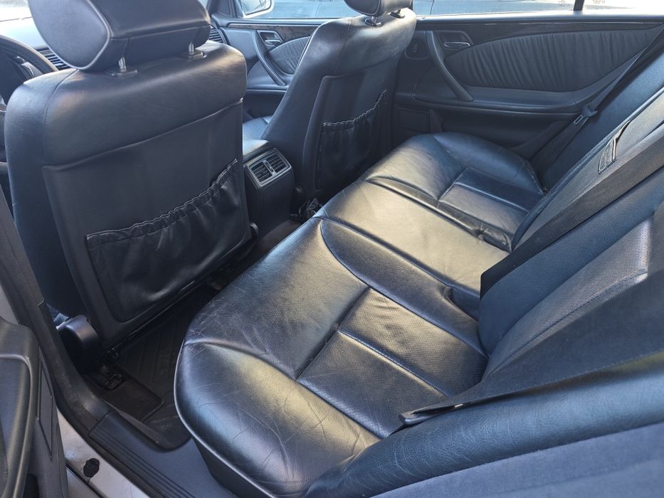 Mercedes-Benz E320 4MATIC 2001г.