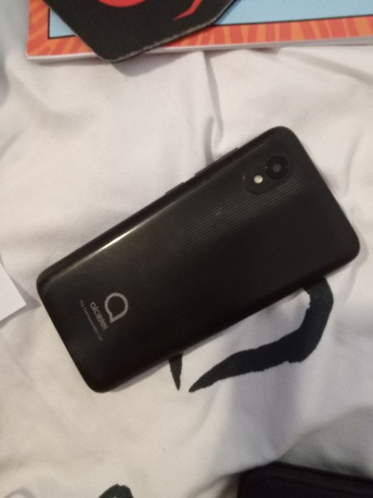 Telefon Alcatel 1,baterie umflata,functional