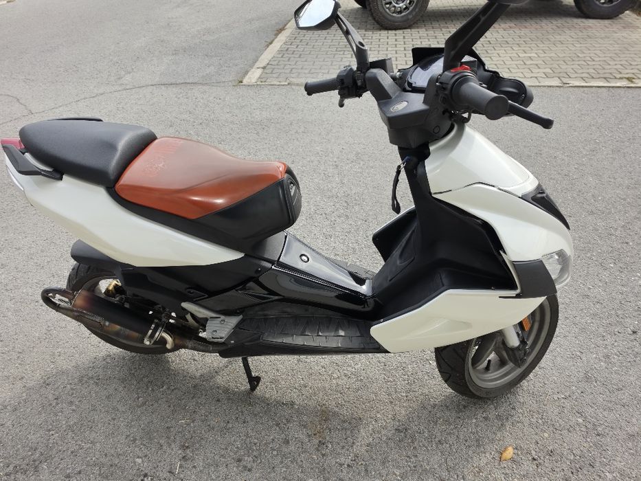 Aprilia SR50 Factory