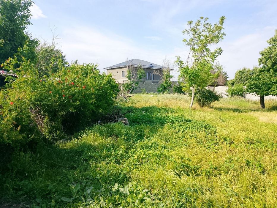 Tayyor fundamentli katta hovli uy