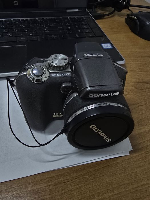 Зеркальный фотоаппарат Olympus