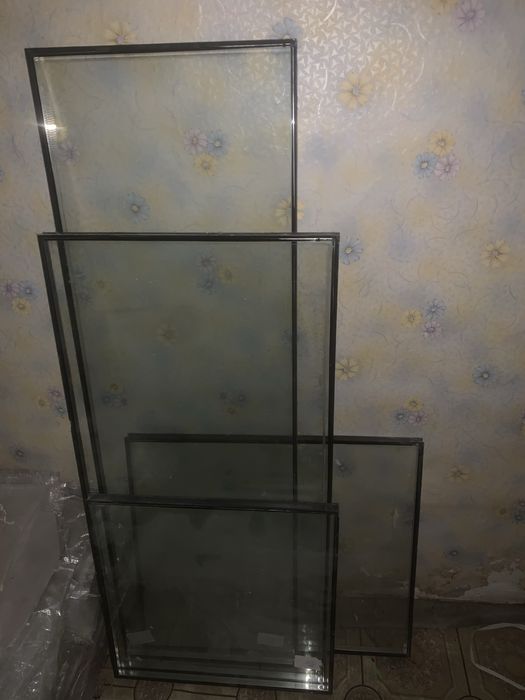 Продам стекла с рамай