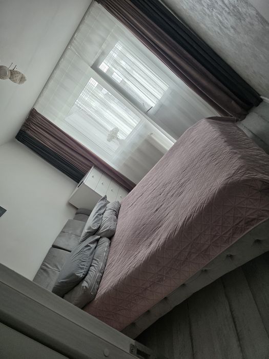 Apartament 3 camere Malu   Rosu semimobilat  urgent
